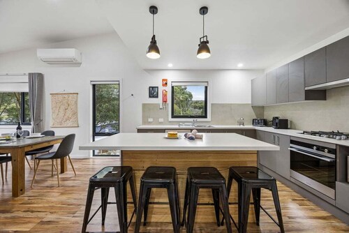 Roses Creek Chalet B