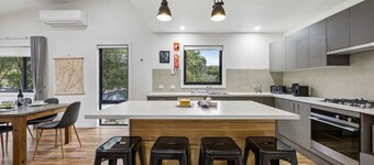 Roses Creek Chalet B