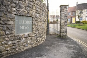 تفاصيل الفندق من الخارج