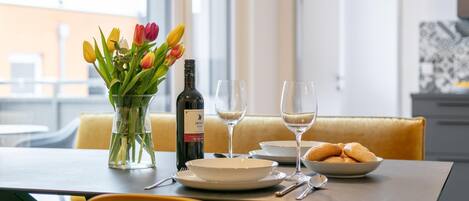 تناول الطعام