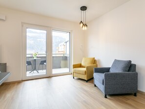 TV - Well-designed apartment in the centre of Jenbach (Jenbach)