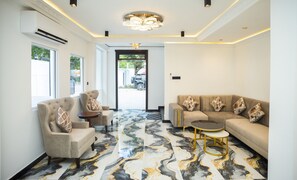 Interior - The Grand Moon River Hotel (Kataragama)