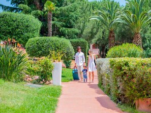 Property grounds - Holiday apartment mit Pool (Loano)