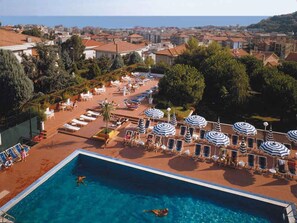 Pool - Holiday apartment with pool and air conditioning (Pietra Ligure)