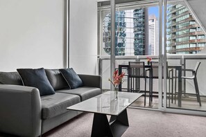 TV - City View 1BR | Near Marvel Stadium Dockland (Docklands)