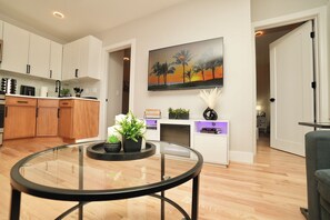 Interior - Modern 2BR Apt Near NYC, American dream, EWR, MetLife (Newark)