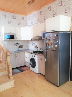 House, Balcony, Mountain View | Private kitchen - Gabala Dreams (Vandam)