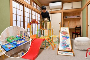 Children’s area - Private Onsen House in Beppu - Spacious Stay for Families & 3 + Nights (別府市鉄輪)