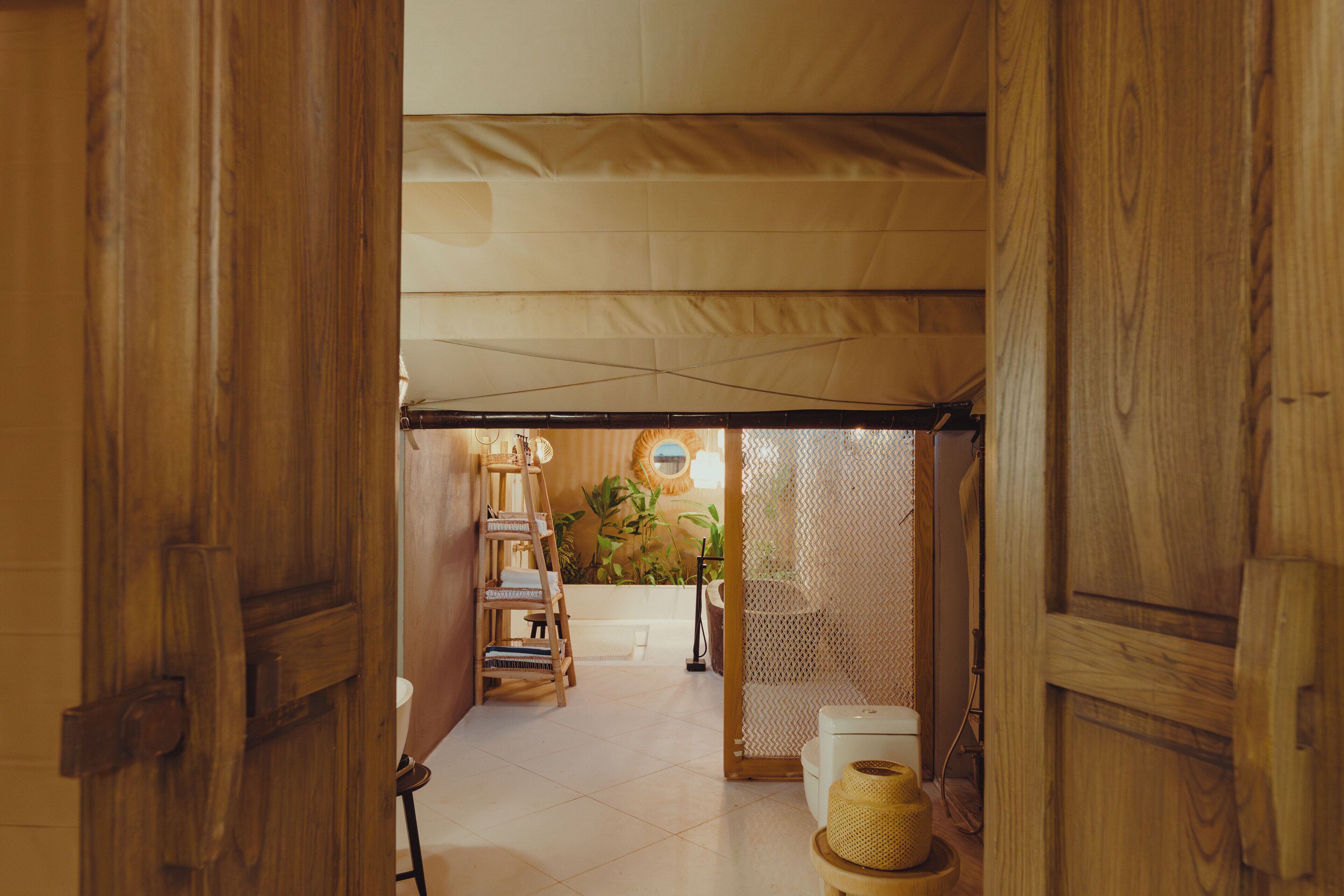 Deluxe Tent, Garden View | Bathroom
