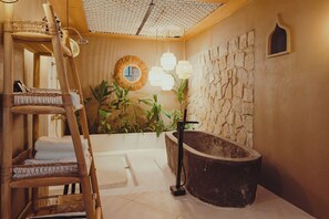 Deluxe Tent, Garden View | Bathroom - ELIVAAS prive Ananta Bliss Villa & Tent (Gauribidanur)