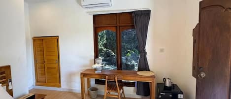 Deluxe Double Room, Balcony, Garden View