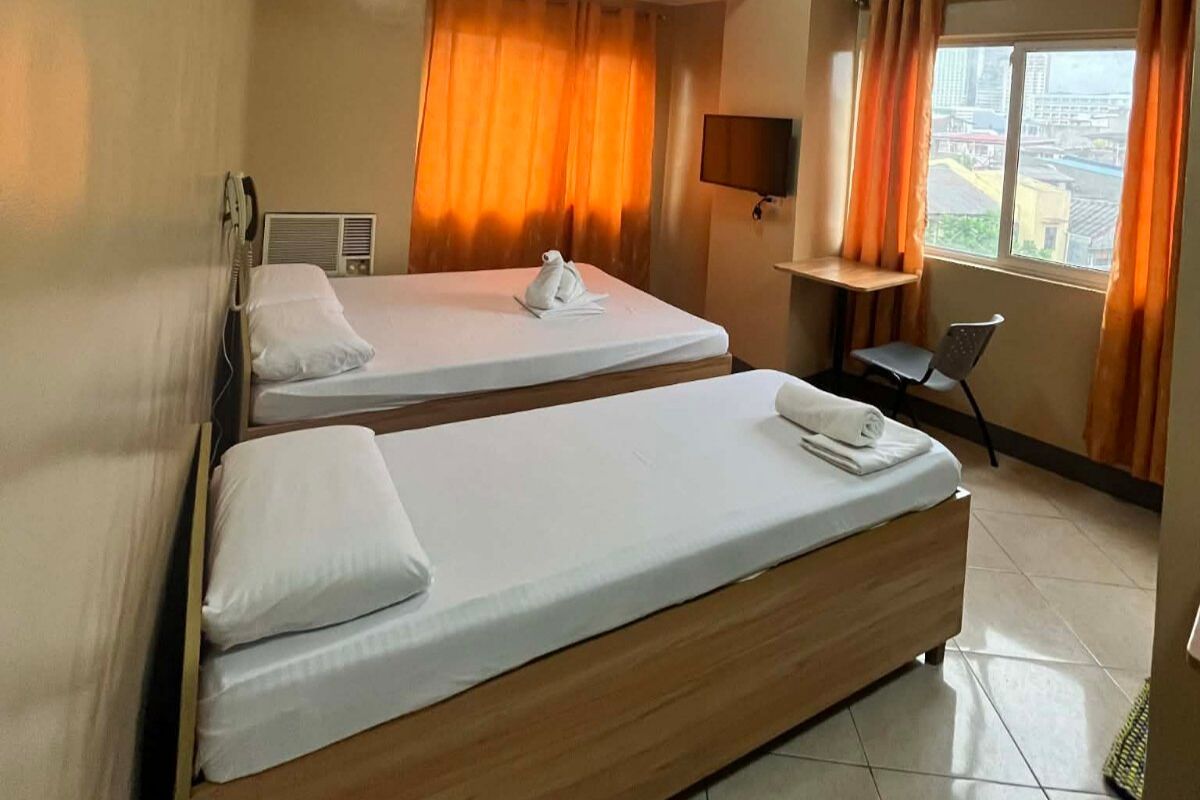 Habitación triple estándar, vistas a la ciudad