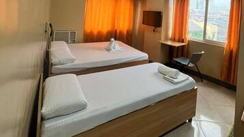 Standard Triple Room, City View