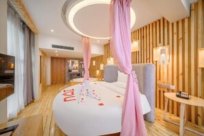 Double Room, Patio, City View | Premium bedding, desk, laptop workspace, bed sheets
