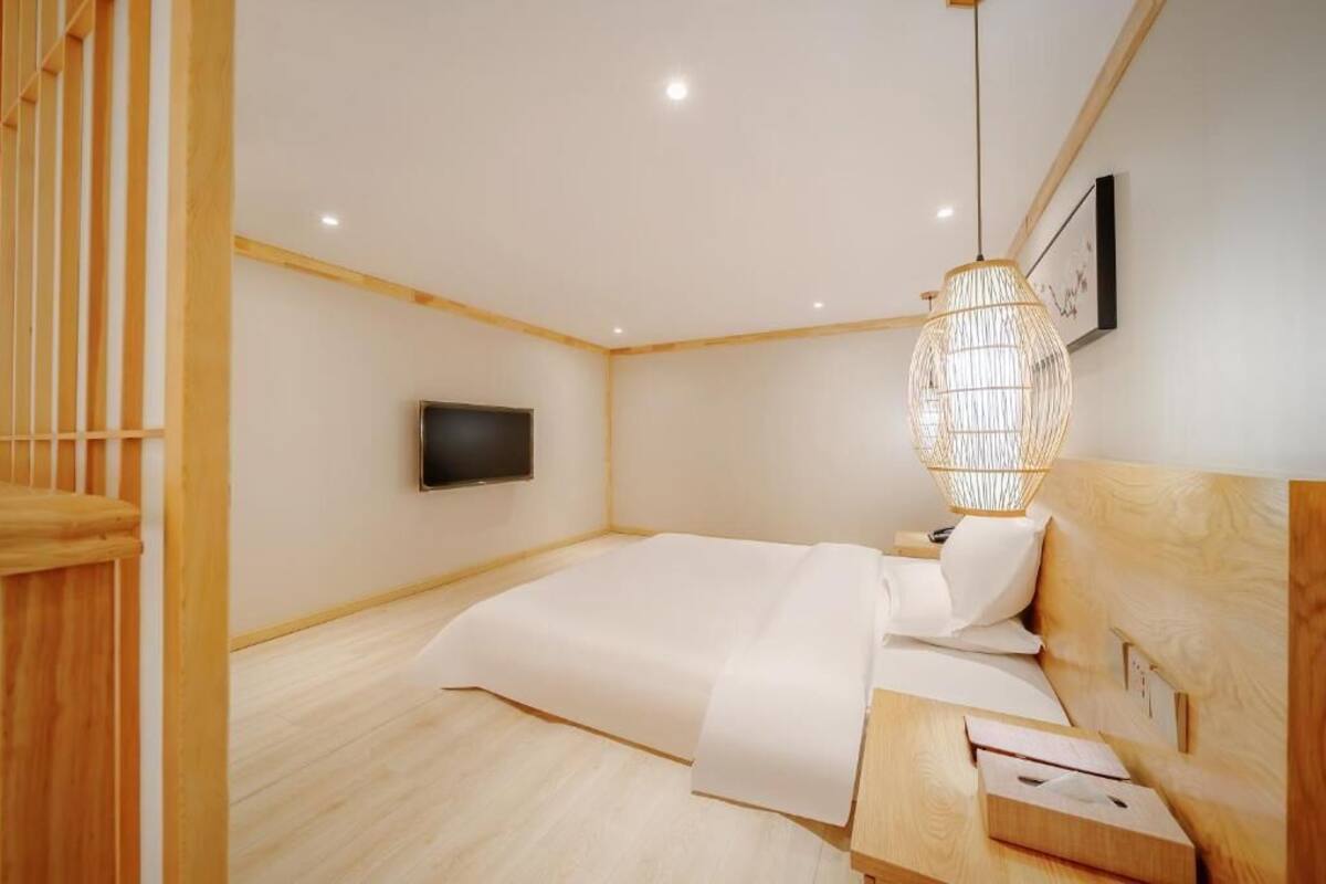 더블룸, 파티오, 시내 전망