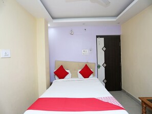 House - Collection O Chanakya National Patna (Patna)