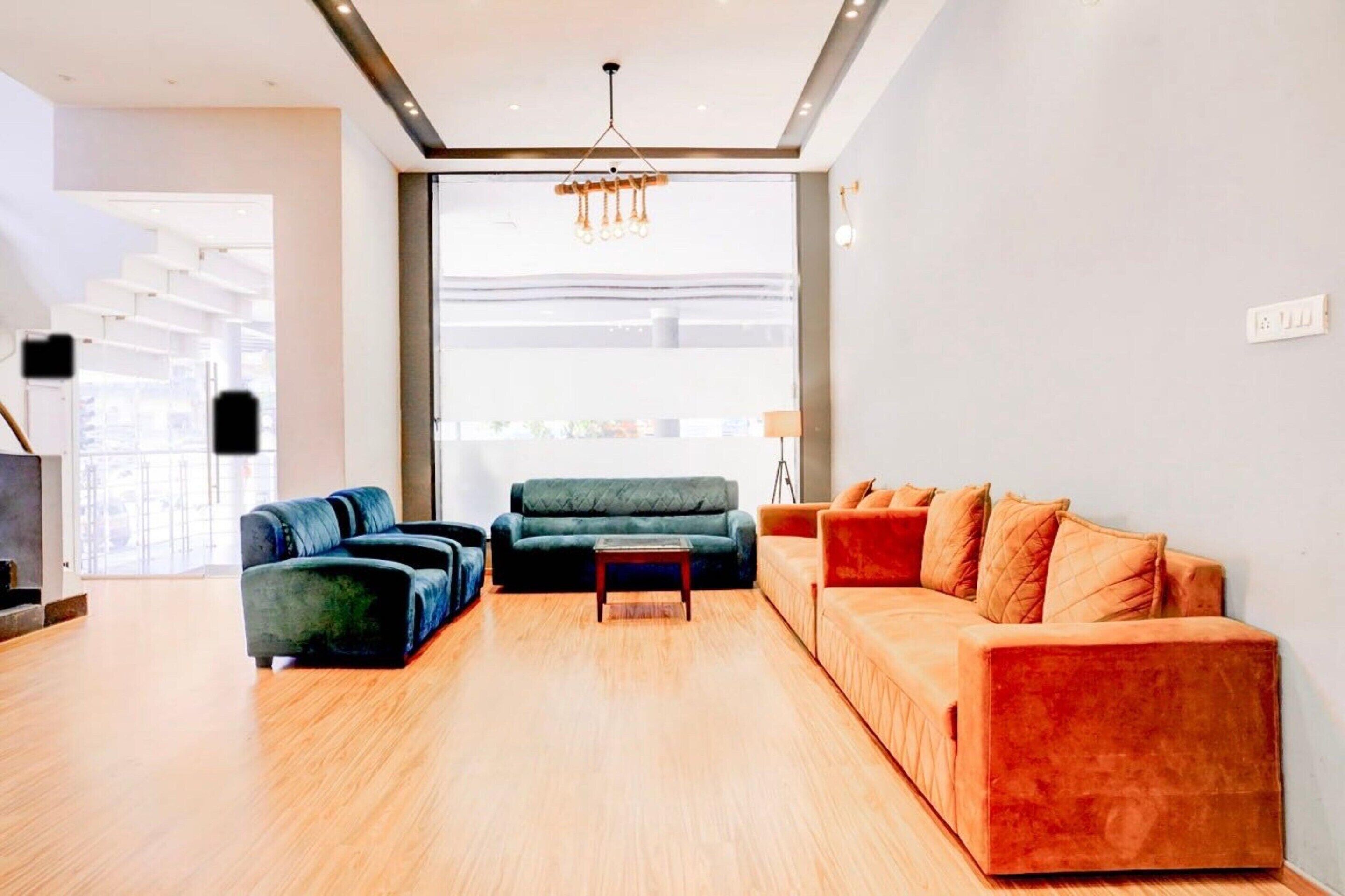 House | Reception