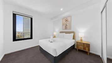 2 bedrooms, iron/ironing board, WiFi, bed sheets
