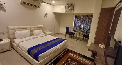 Collection O Chatrapati Shivaji Bus Terminal