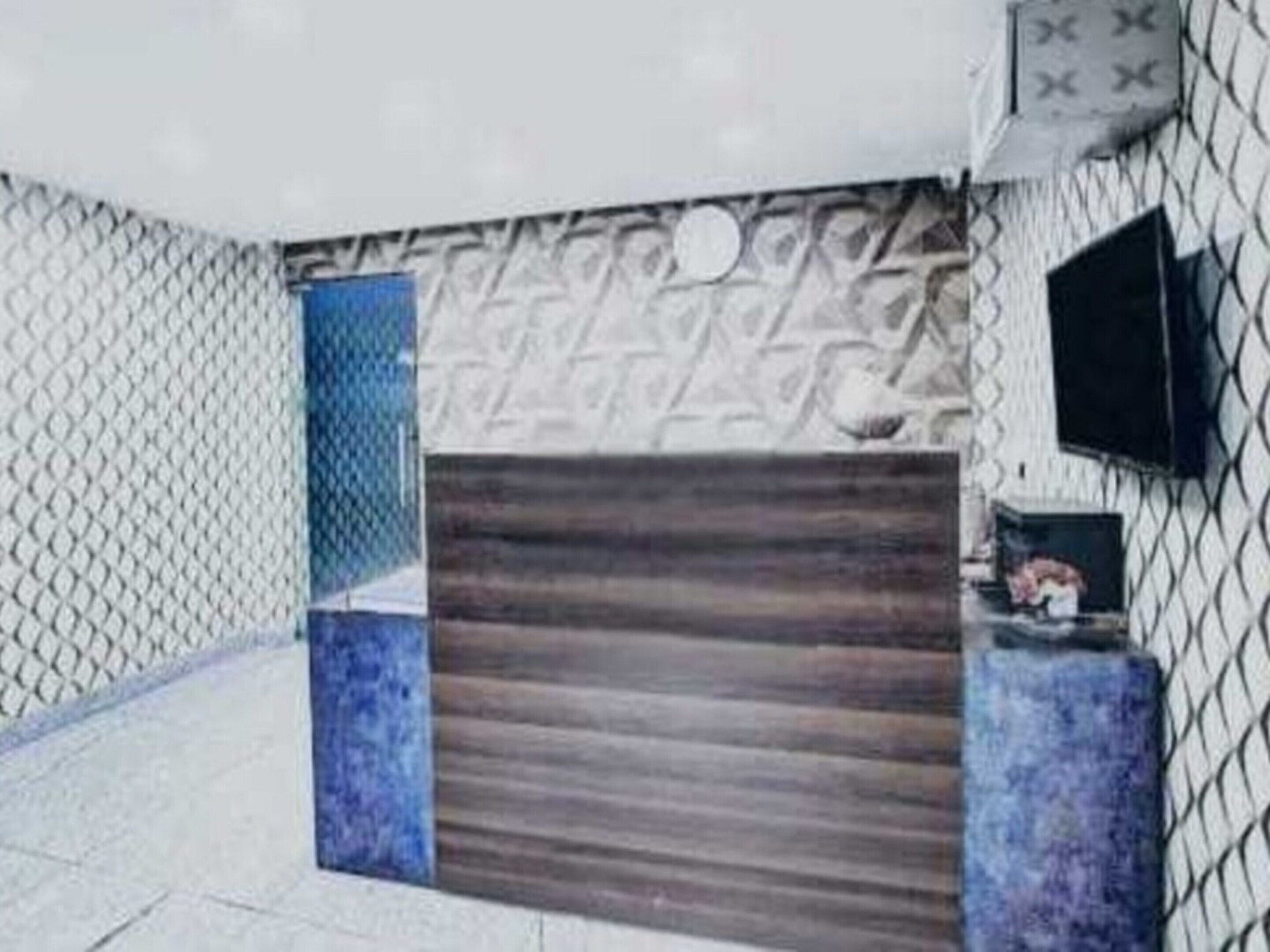 House | Meja sambut tetamu