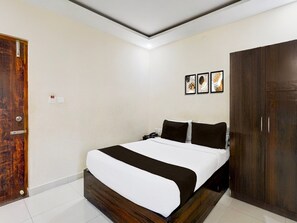 House - Super Collection O Tirumala Road Near Alipiri (Tirupati)