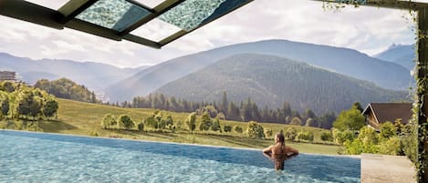 Outdoor pool, open 7:00 AM to 8:00 PM, pool umbrellas, pool loungers