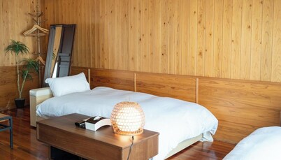 Cedar tree Japanese modern house 1 free parking  / Nagoya City Aichi