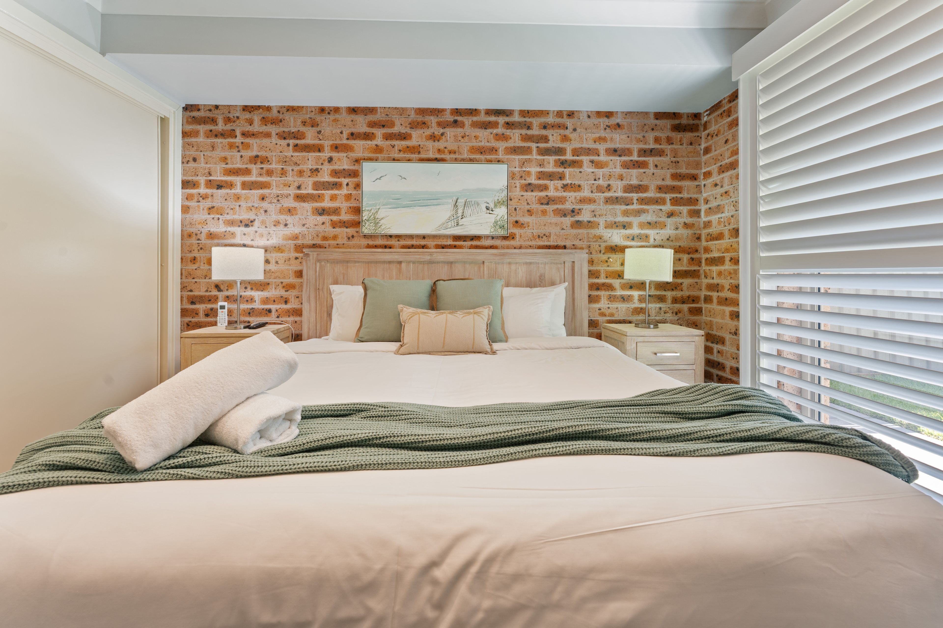 3 dormitorios, tabla de planchar con plancha, wifi gratis y ropa de cama