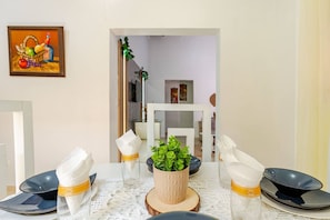 Dining - Una Estancia Moderna y Confortable (Puerto Plata)