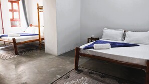 1 bedroom, iron/ironing board, Internet, bed sheets - Kay's Place Train House Colonel tours (Zanzibar)