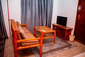 Living area - Charming Zanzibar City Apartment with Modern Comforts (Zanzibar)