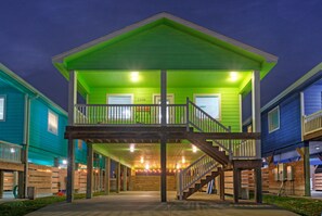 Exterior - Private Heated Pool + Mins to Beach | Covered Lounge + BBQ | The Floppy Flounder (Port Aransas)