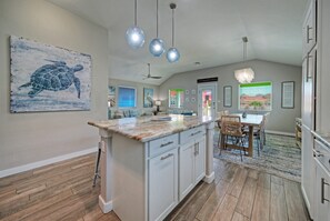 Interior - Private Heated Pool + Mins to Beach | Covered Lounge + BBQ | The Floppy Flounder (Port Aransas)