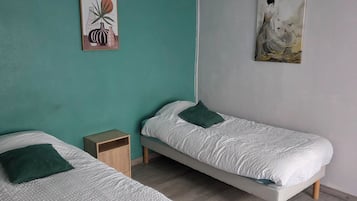 2 bedrooms, WiFi, bed sheets