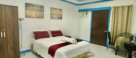 1 bedroom, iron/ironing board, Internet, bed sheets
