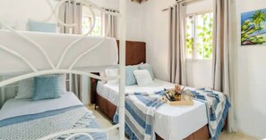 Tabla de planchar con plancha, Internet, ropa de cama