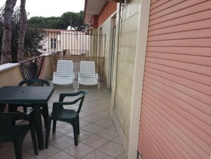 Standard Double Room, 1 Queen Bed, Garden View | Outdoor dining - Hotel Thairè Resort (Castel Volturno)