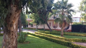 Suite Pink | Parco della struttura