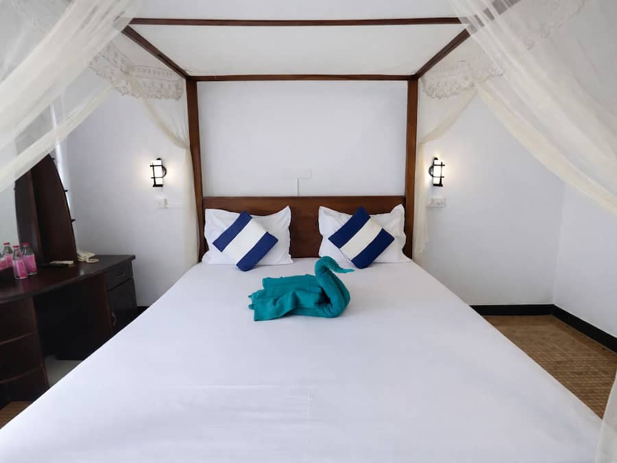 Deluxe Double Room, Balcony, City View | Blackout drapes, soundproofing, iron/ironing board (on request)