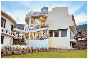 Exterior - Luxury Hotel Palm Bhimtal (Bhimtal)