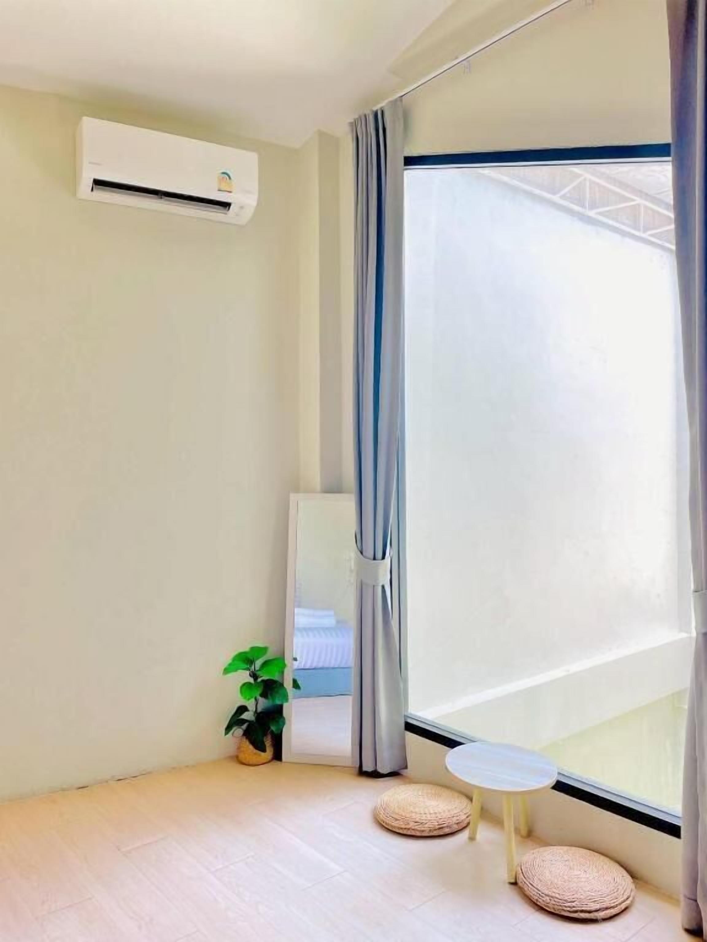 Classic Studio, Balcony, City View | Bathroom