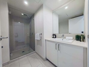 Bathroom - Homey Comfort at Victoria Market! 2 Bedrooms | 1 Bathroom (Carlton)