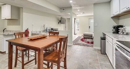 Near Bruce's Field, Downtown & Hospital! Cozy Unit