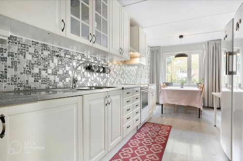 Airport Comfort Stay