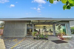 Exterior detail - Super Collection O Kalady Near Airport (Kochi)