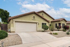 Exterior - Patio & Home Gym! Augusta Ranch Golf Home (Mesa)