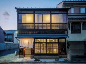 Exterior - Ruikou Machiya House (Kyoto)