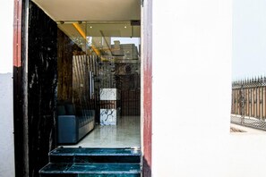 Exterior detail - Collection O Shobhabazar Metro (Kolkata)