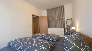 1 bedroom, iron/ironing board, WiFi, bed sheets - Bright Studio near CentrO, Düsseldorf & Ruhr Area (Oberhausen)