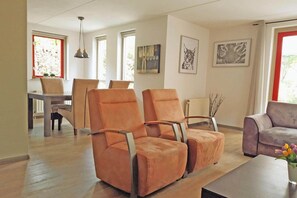 Interior - Retreat with Enclosed Garden (Ewijk)